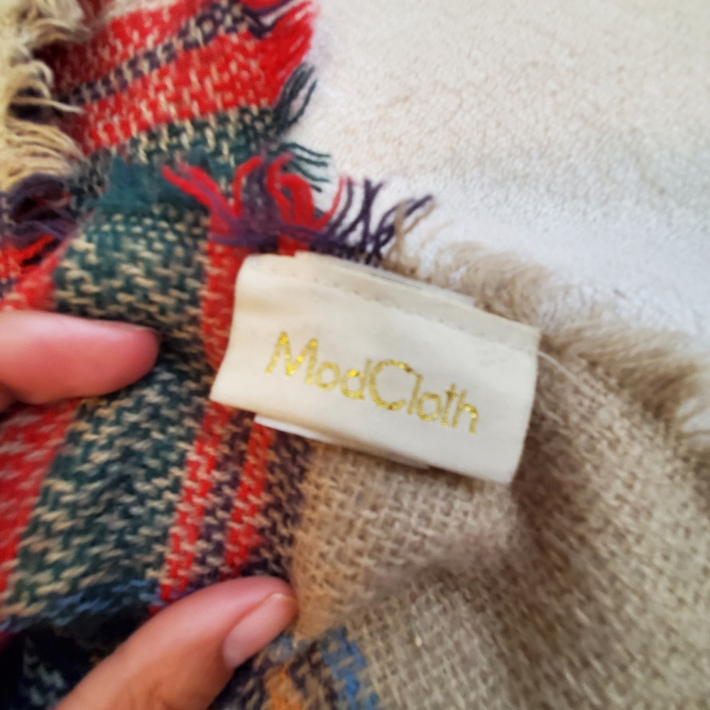 ModCloth Scarf - Picture 3 of 4